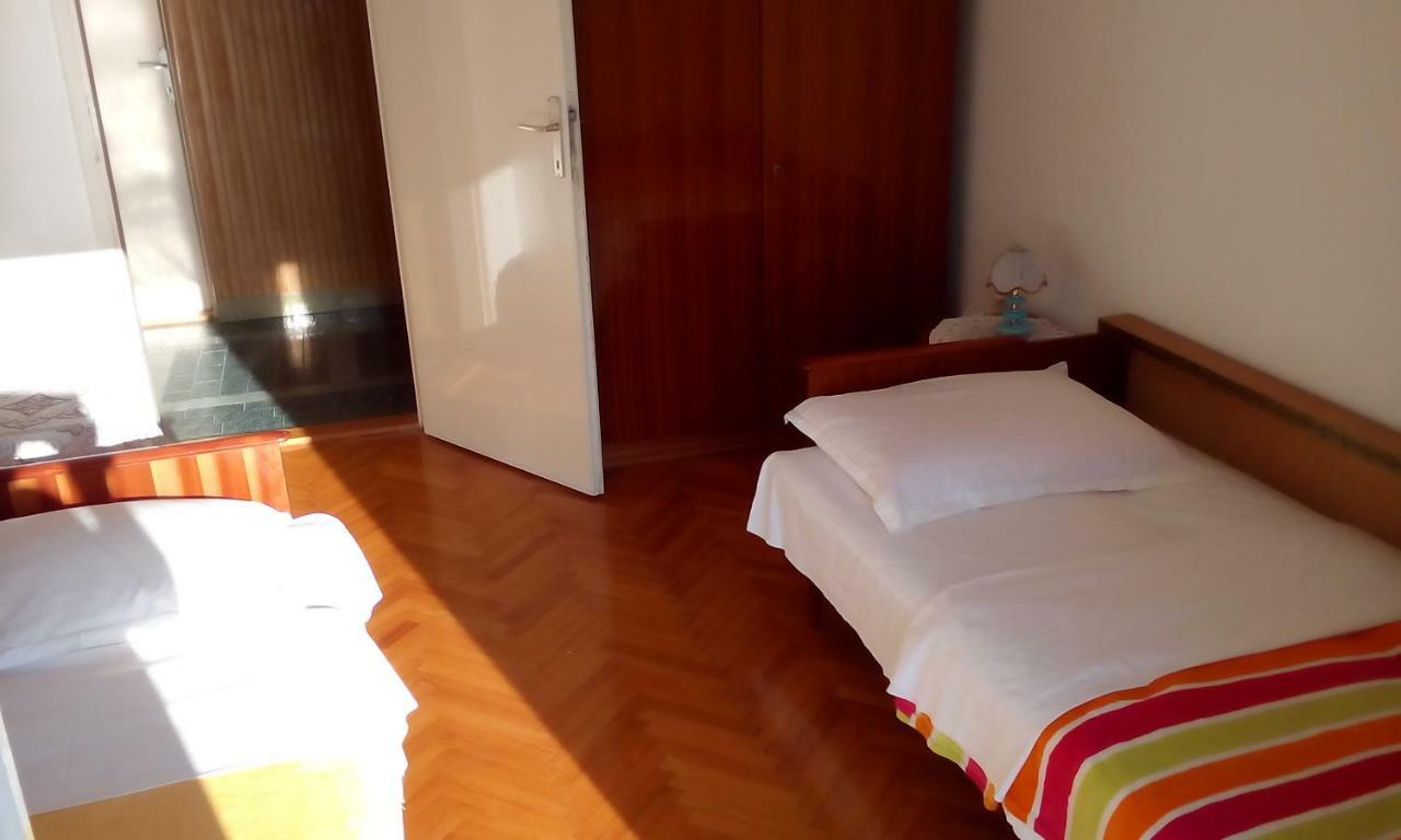 Apartment Antonija Сен Екстериор снимка
